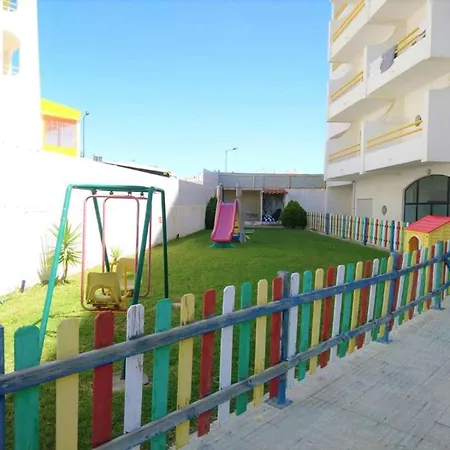 1 Bedroom Apartment Cardoso, Praceta Vitorino Nemesio * Albufeira